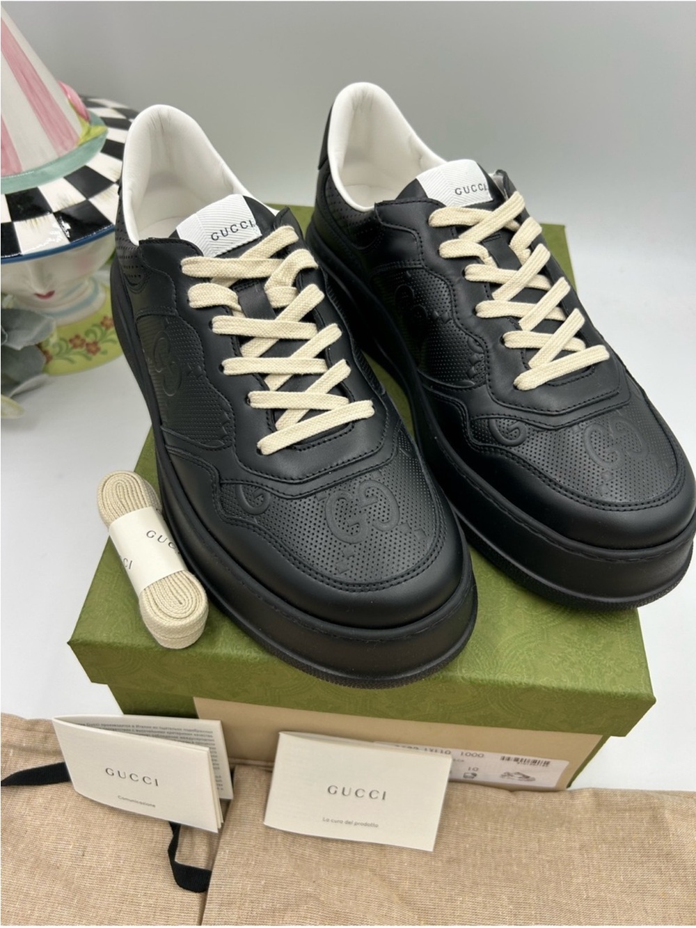 Men’s Gucci GG embossed black leather sneakers size 10 fits 10.5 US made Italy